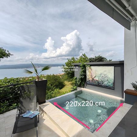 Art Gallery House With A Small Relaxing Pool Crikvenica Bagian luar foto