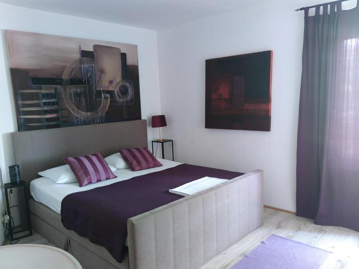 Art Gallery House With A Small Relaxing Pool Crikvenica Bagian luar foto