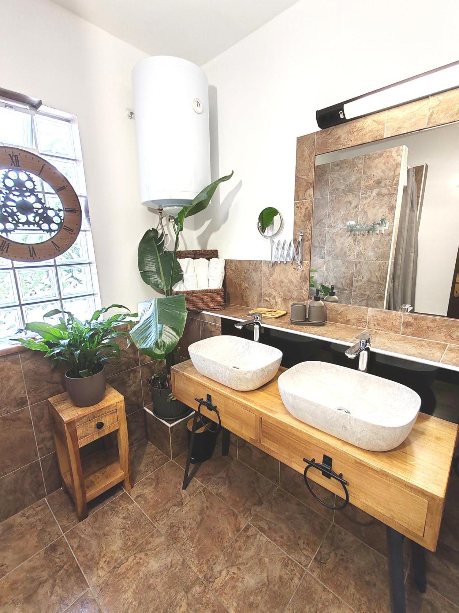 Art Gallery House With A Small Relaxing Pool Crikvenica Bagian luar foto