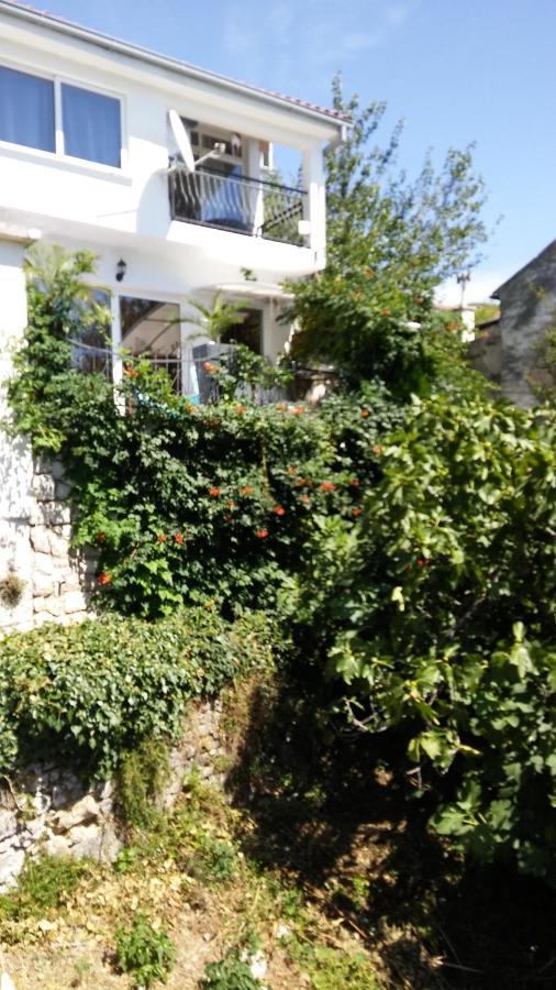 Art Gallery House With A Small Relaxing Pool Crikvenica Bagian luar foto