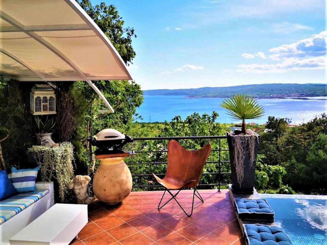 Art Gallery House With A Small Relaxing Pool Crikvenica Bagian luar foto